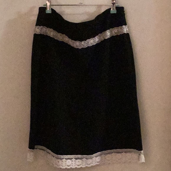 Arden B. Vintage Black Skirt With White Lace Trim Size 10 - Picture 5 of 9